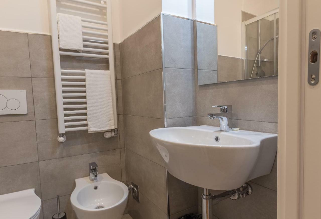 Realkasa Towers Flat Apartment Bologna Luaran gambar